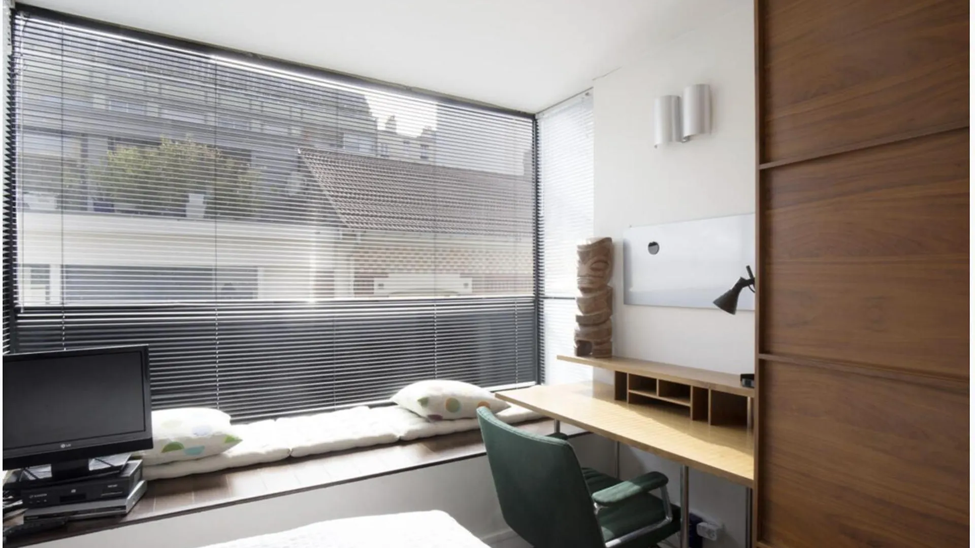 Maison D'architecte De 6 Niveaux A Villa *